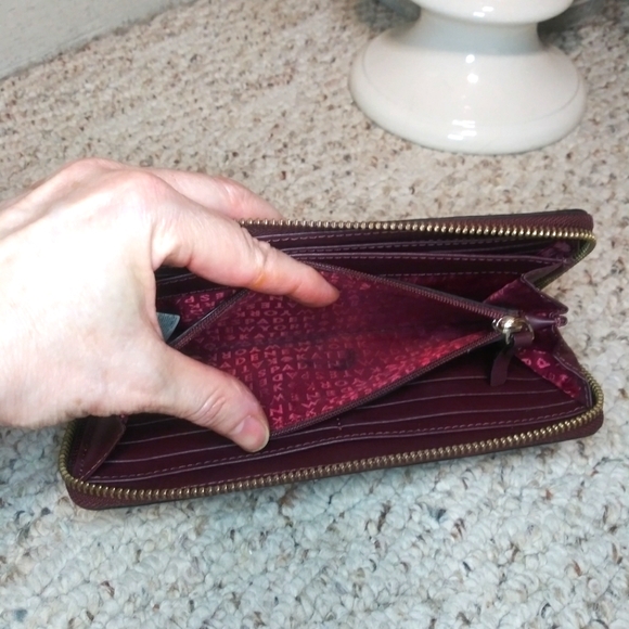 Kate Spade New York Bixby Place Burgundy Patent Leather Zip-Around Wallet - Picture 10 of 11